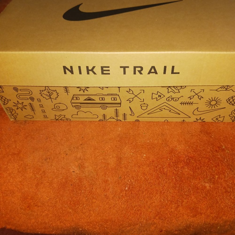 Nike gortex gym shoes - Picture 1 of 4